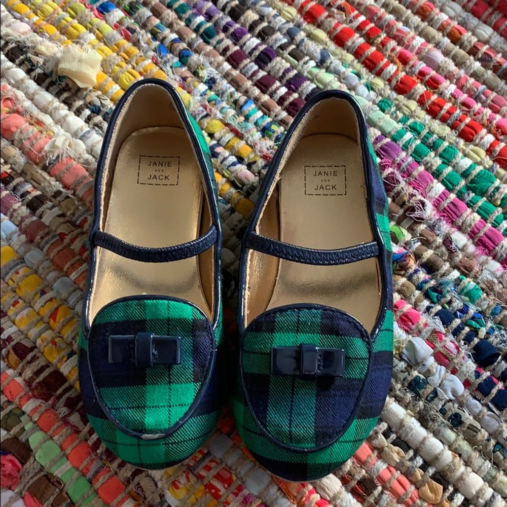 Janie and Jack green and navy plaid loafers// GUC